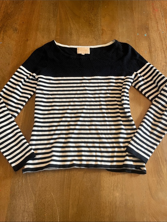 Skies Are Blue Tops - Skies Are Blue Black and White Striped Long-Sleeve Top